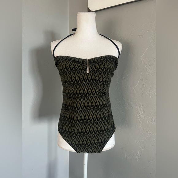 Shoshanna Other - SHOSHANNA Swimsuit
One Piece Size 12